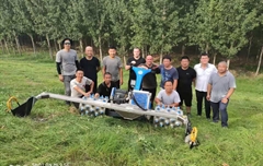 2019年，山東東營市黃河河務局采購一臺德國坡厲斜坡割草機。